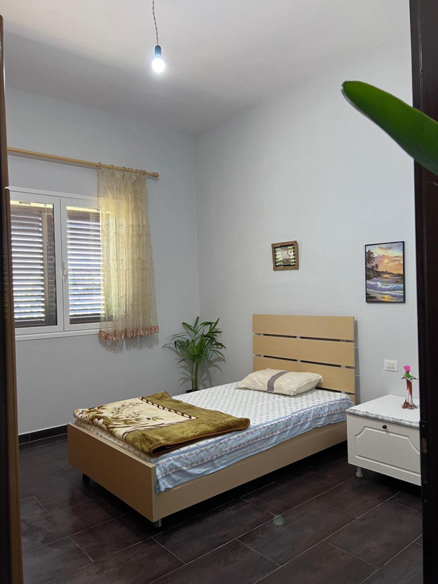 Гостевой дом A&A House Берат Экстерьер фото